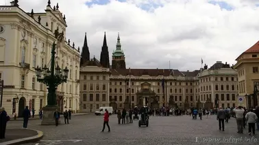 Zamek praski na Hradczanach- dawna siedziba królów czeskich