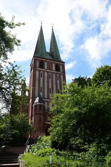 Kościół garnizonowy pw. Matki Boskiej Królowej Polski