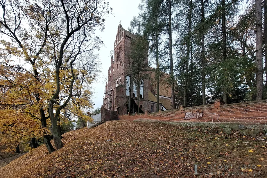 Czerwony kościół w Iławie