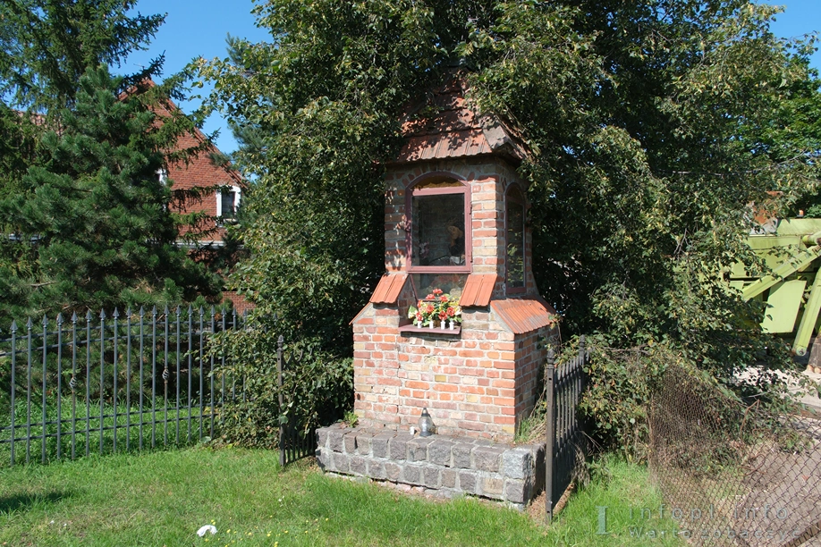 Kapliczka w Samborowie