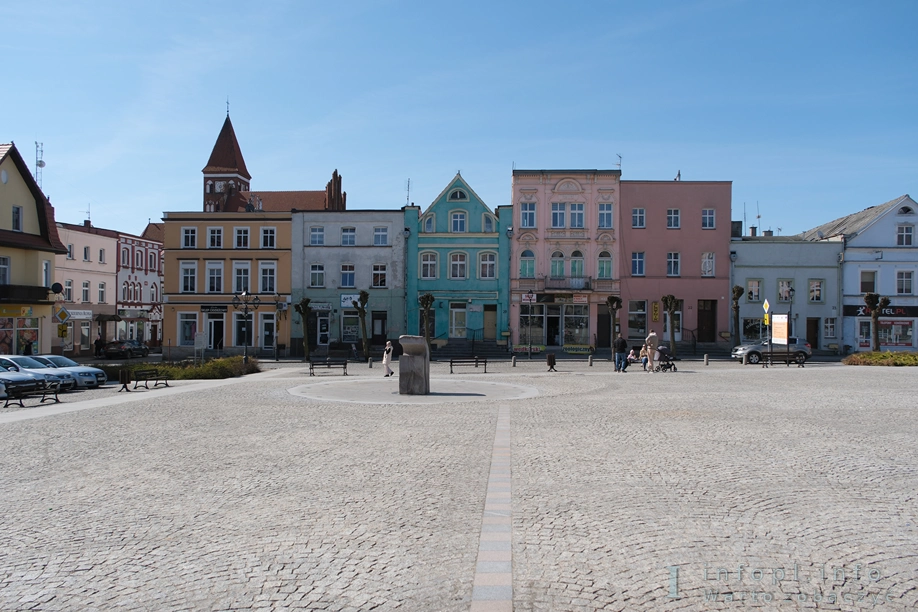 Rynek w Nowem
