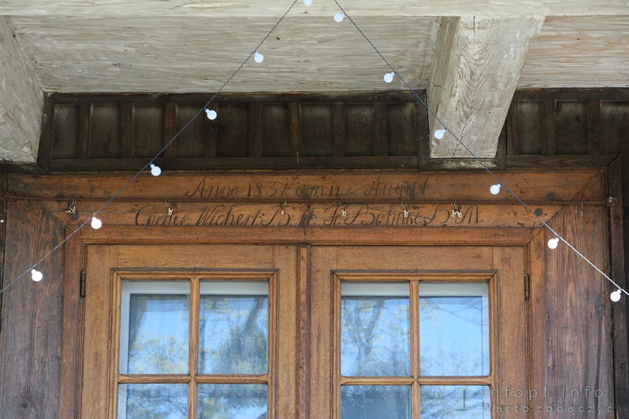 Dom podcieniowy w Mątawach